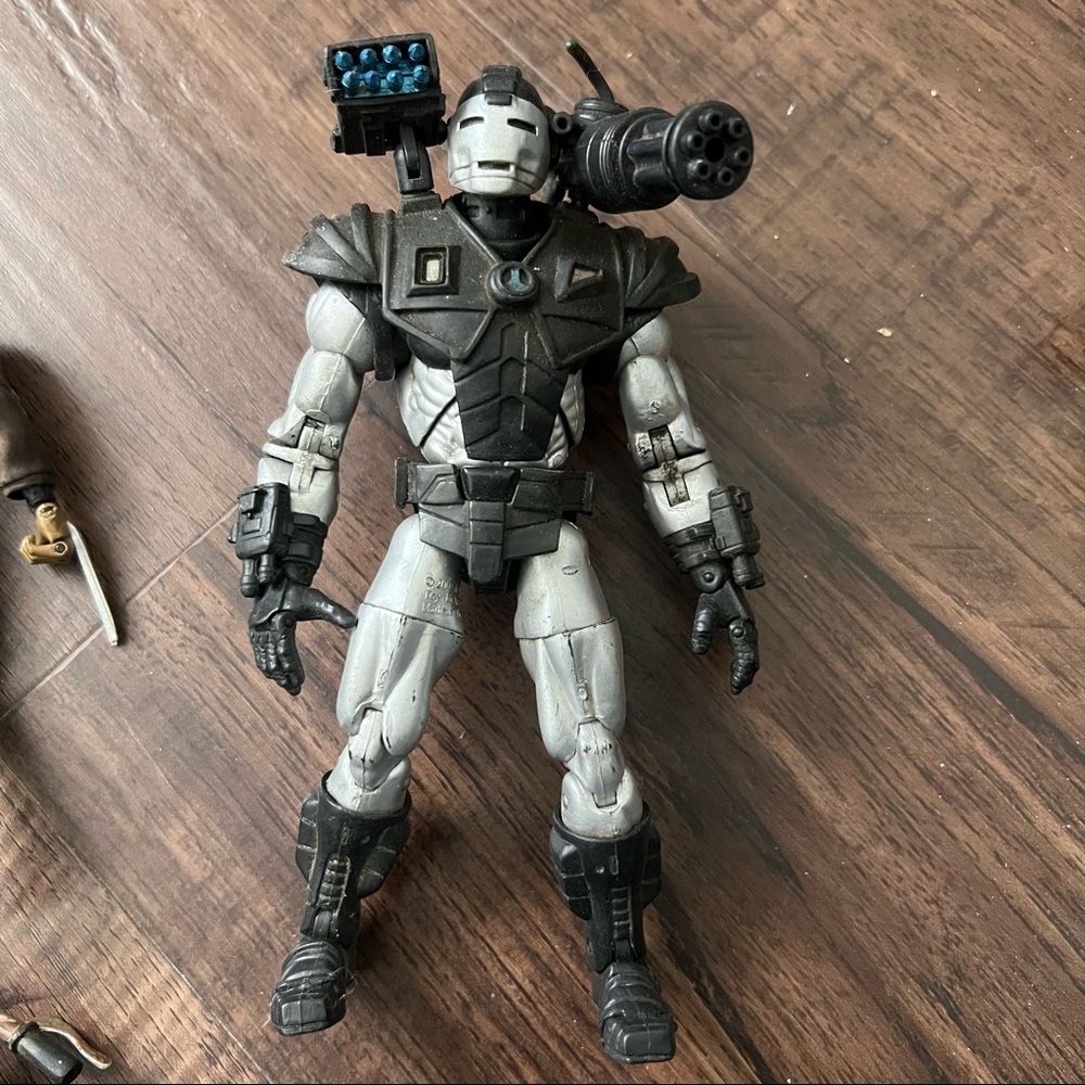 Mid 2000s Action Figures View 3